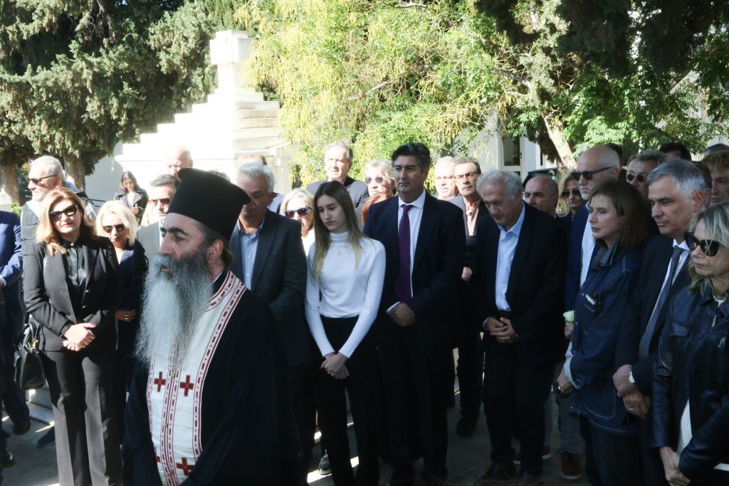 Τρία Χρόνια Χωρίς Φώφη Γεννηματά Μνημόσυνο στο Α’ Νεκροταφείο Αθηνών